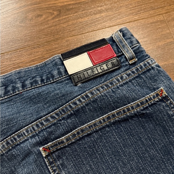 Tommy Hilfiger Carpenter Jorts - Picture 4 of 5